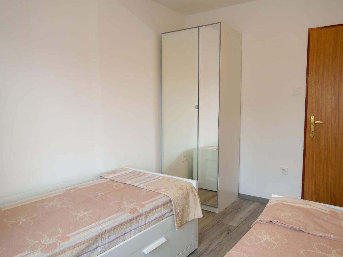 Holiday Home Domagoj - Mlk320 By Interhome Malinska Zewnętrze zdjęcie